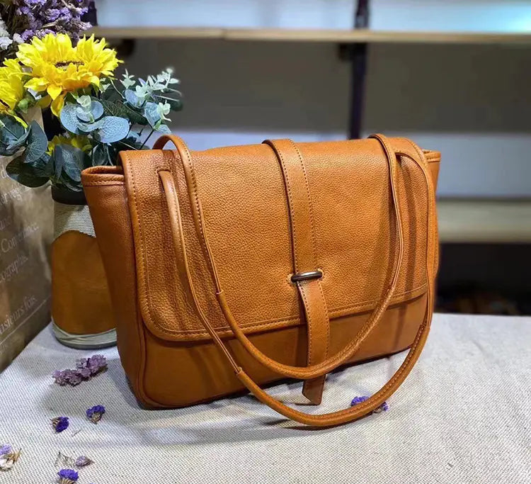 Elegant Leather Messenger Bag