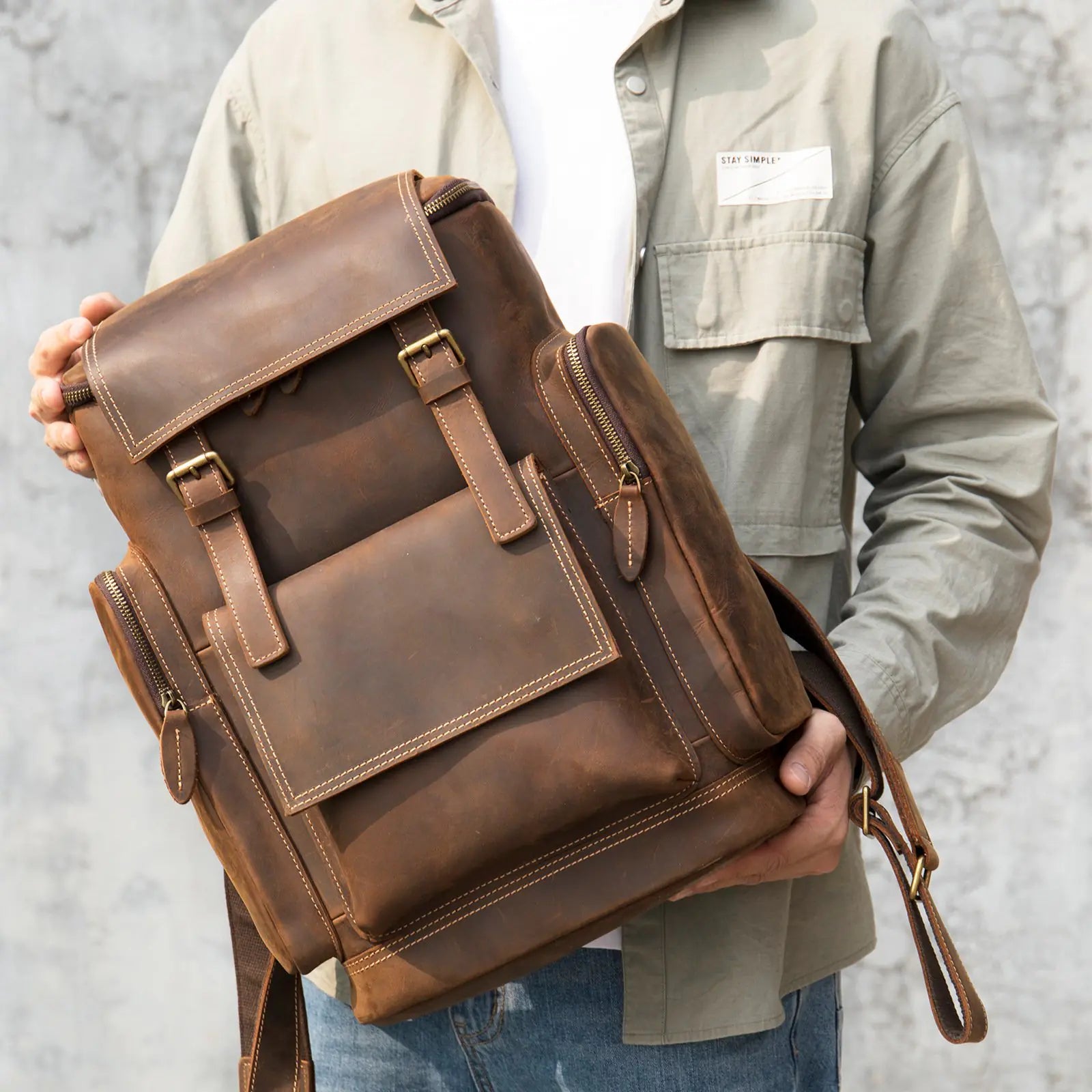 Elegant Men's Vintage Leather Backpack